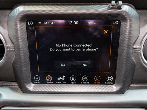 Used 2021 Jeep Wrangler Unlimited Sahara w/ Cold Weather Group image 18