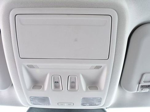 Used 2022 Ford Escape SE w/ SE Sport Appearance Package image 33