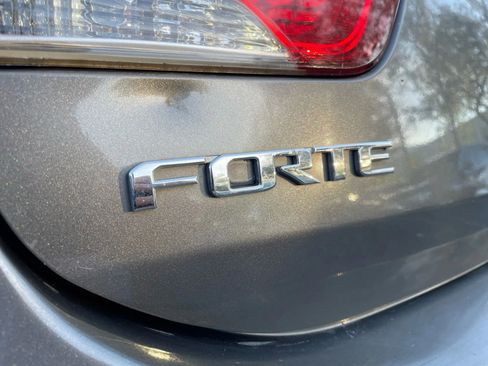 Used 2013 Kia Forte Koup EX w/ Tech Pkg image 14