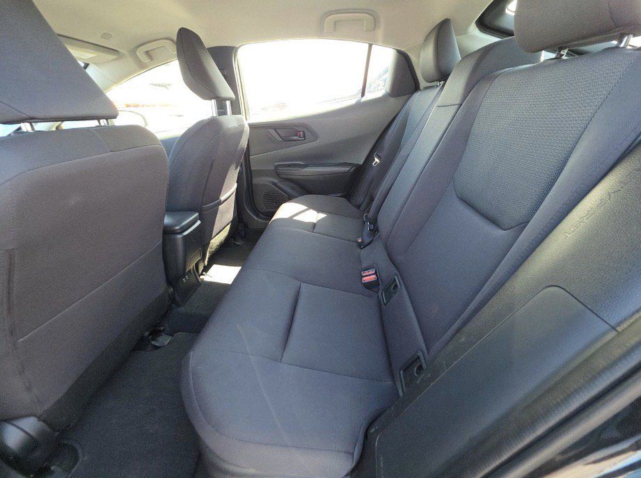 Used 2025 Toyota Prius LE FWD image 14