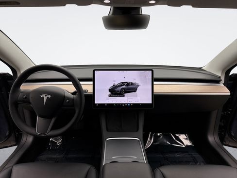Used 2023 Tesla Model 3 Standard Range RWD image 14