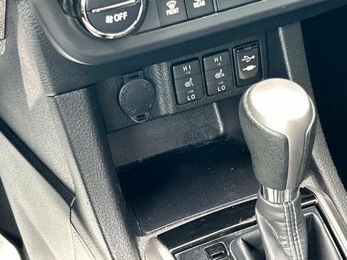 Used 2015 Toyota Corolla LE Premium FWD image 52
