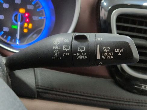 Certified 2020 Chrysler Pacifica Limited image 28