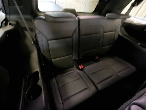 Used 2024 Chevrolet Tahoe LT AWD/4WD image 15