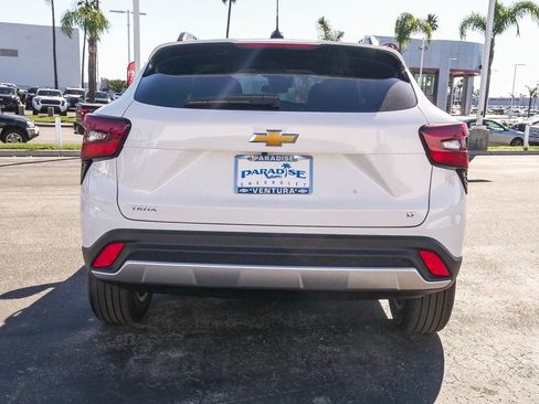 New 2026 Chevrolet Trax LT w/ Driver Confidence Package image 8