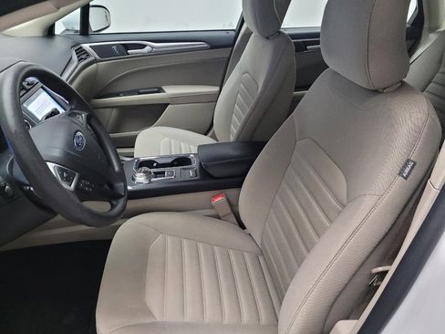 Used 2019 Ford Fusion SE image 17