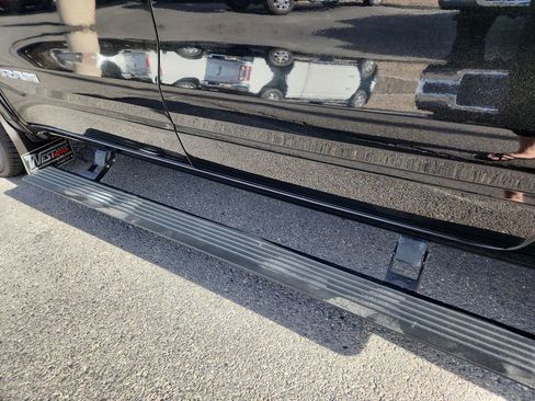 Used 2021 RAM 1500 Laramie AWD/4WD image 26
