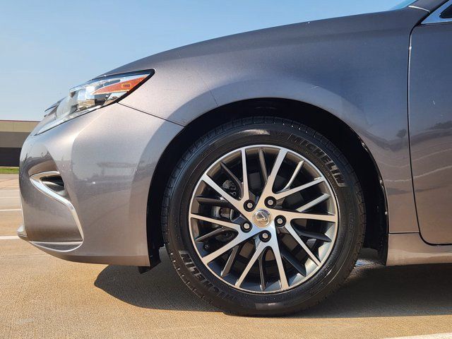 Used 2016 Lexus ES 350 w/ Luxury Package w/Wood Trim FWD image 8