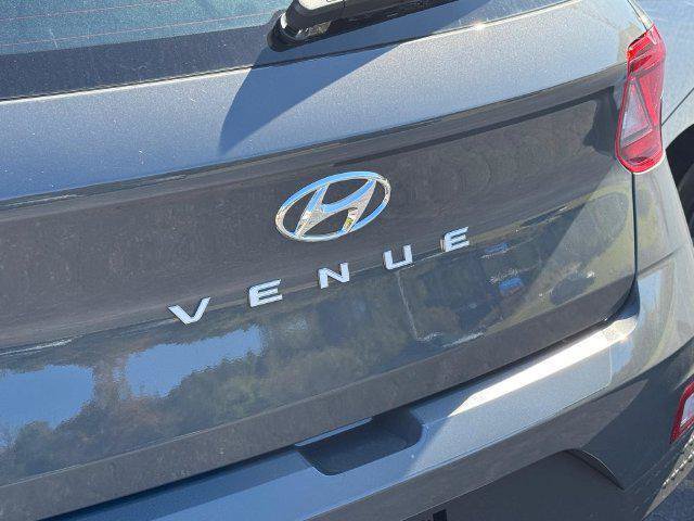 New 2026 Hyundai Venue SEL FWD image 21