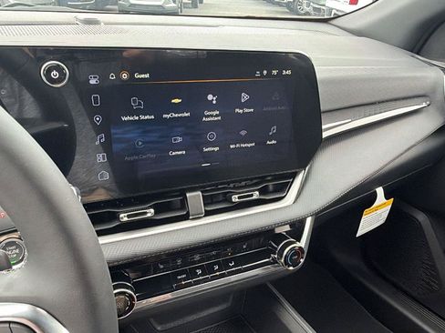New 2026 Chevrolet Equinox LT FWD image 25