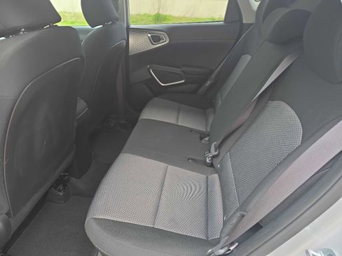 Used 2021 Kia Soul LX FWD image 13