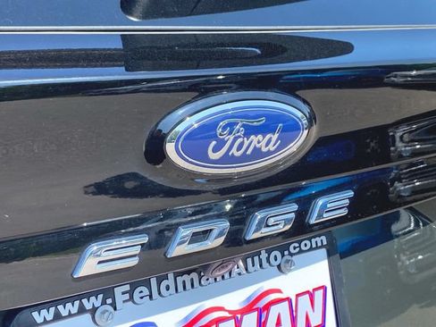 Used 2023 Ford Edge Titanium w/ Class II Trailer Tow Package AWD/4WD image 31