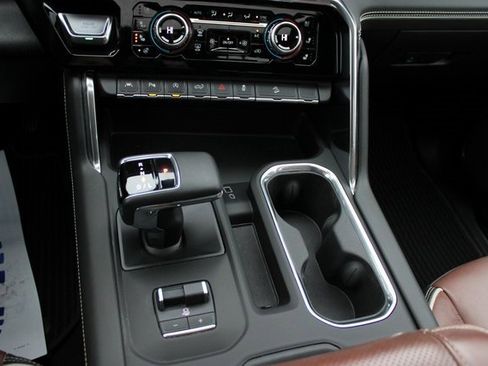 Used 2025 GMC Sierra 1500 Denali Ultimate image 27