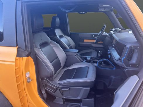 Used 2022 Ford Bronco Black Diamond image 28