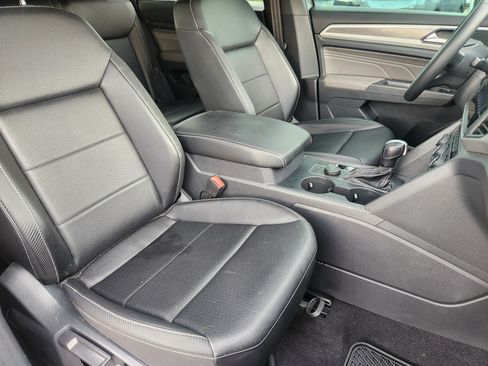 Used 2021 Volkswagen Atlas Cross Sport SE w/ Panoramic Sunroof Package AWD/4WD image 11