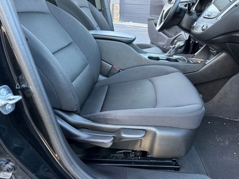 Used 2024 Chevrolet Malibu LT w/ Midnight Edition image 12