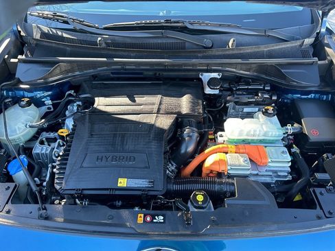 Used 2019 Kia Niro LX image 32