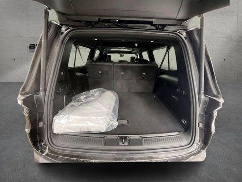 New 2026 Jeep Grand Wagoneer L Limited image 7