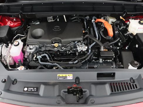 Certified 2025 Toyota Highlander XLE AWD/4WD image 42