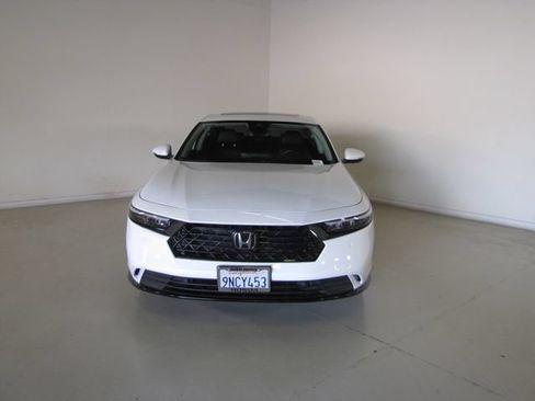 Used 2024 Honda Accord EX-L image 2
