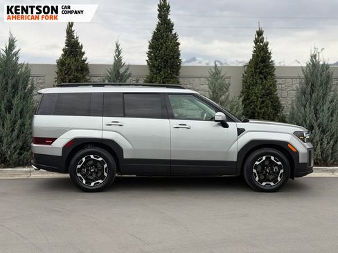 Used 2025 Hyundai Santa Fe SEL image 11