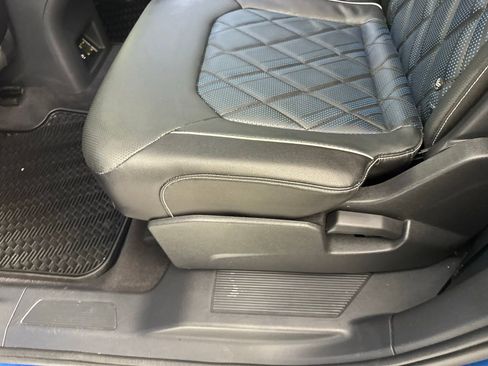 Used 2024 Volkswagen Atlas Cross Sport SEL Premium R-Line image 21