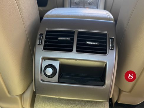 Used 2011 Jaguar XF image 20