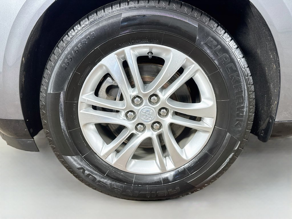 Used 2019 Buick Enclave Essence AWD/4WD image 40