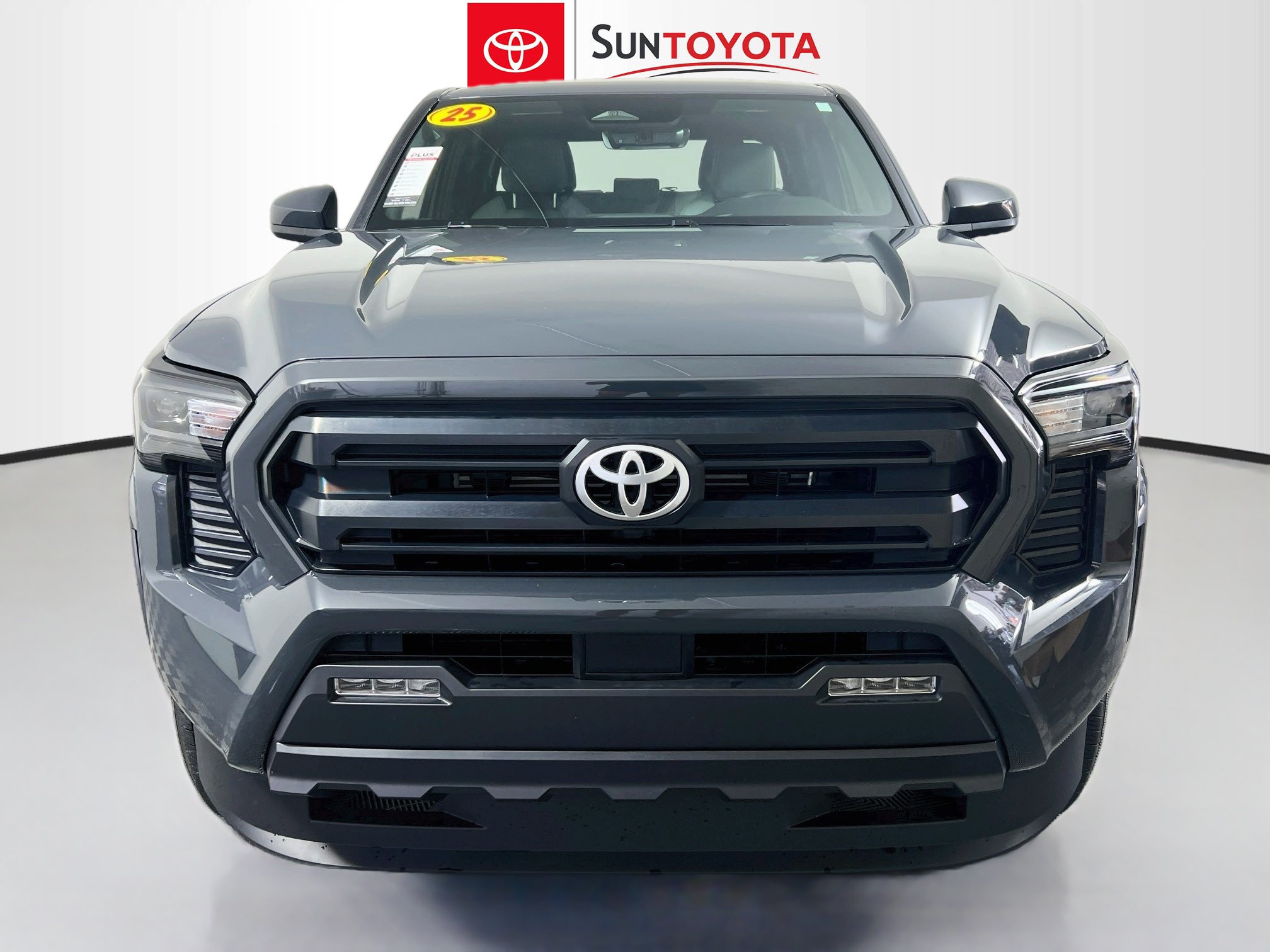 Used 2025 Toyota Tacoma SR5 RWD image 10