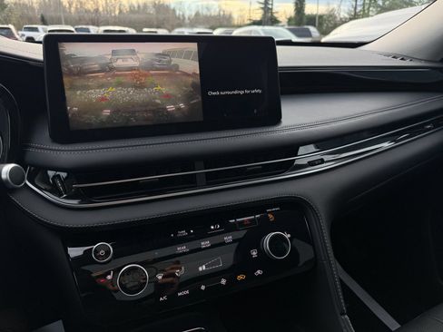 Used 2023 INFINITI QX60 Pure AWD/4WD image 27
