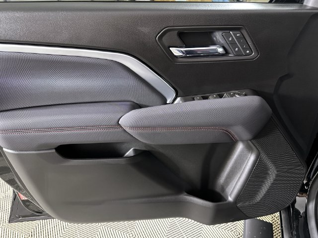New 2026 Chevrolet Colorado Z71 w/ Technology Package AWD/4WD image 24