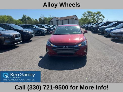 Used 2019 Hyundai Elantra Value Edition FWD image 2