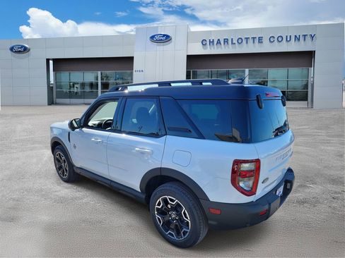 New 2025 Ford Bronco Sport Outer Banks w/ Outer Banks Tech Package+ AWD/4WD image 3