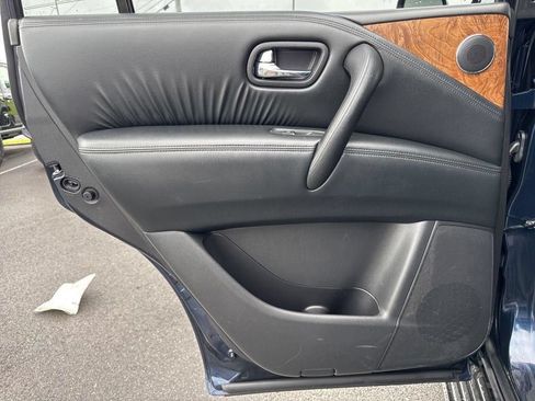 Used 2021 Nissan Armada SL w/ Captain's Chairs Package RWD image 23