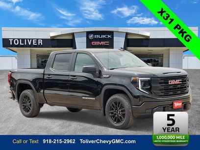New 2026 GMC Sierra 1500 Pro w/ Graphite Edition
