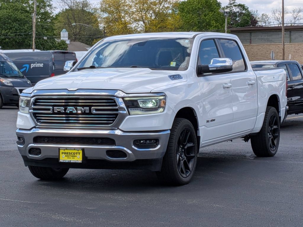 Used 2023 RAM 1500 Laramie AWD/4WD image 3