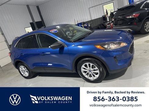 Used 2022 Ford Escape SE image 1