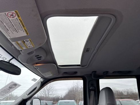 Used 2005 Ford F250 Lariat image 17