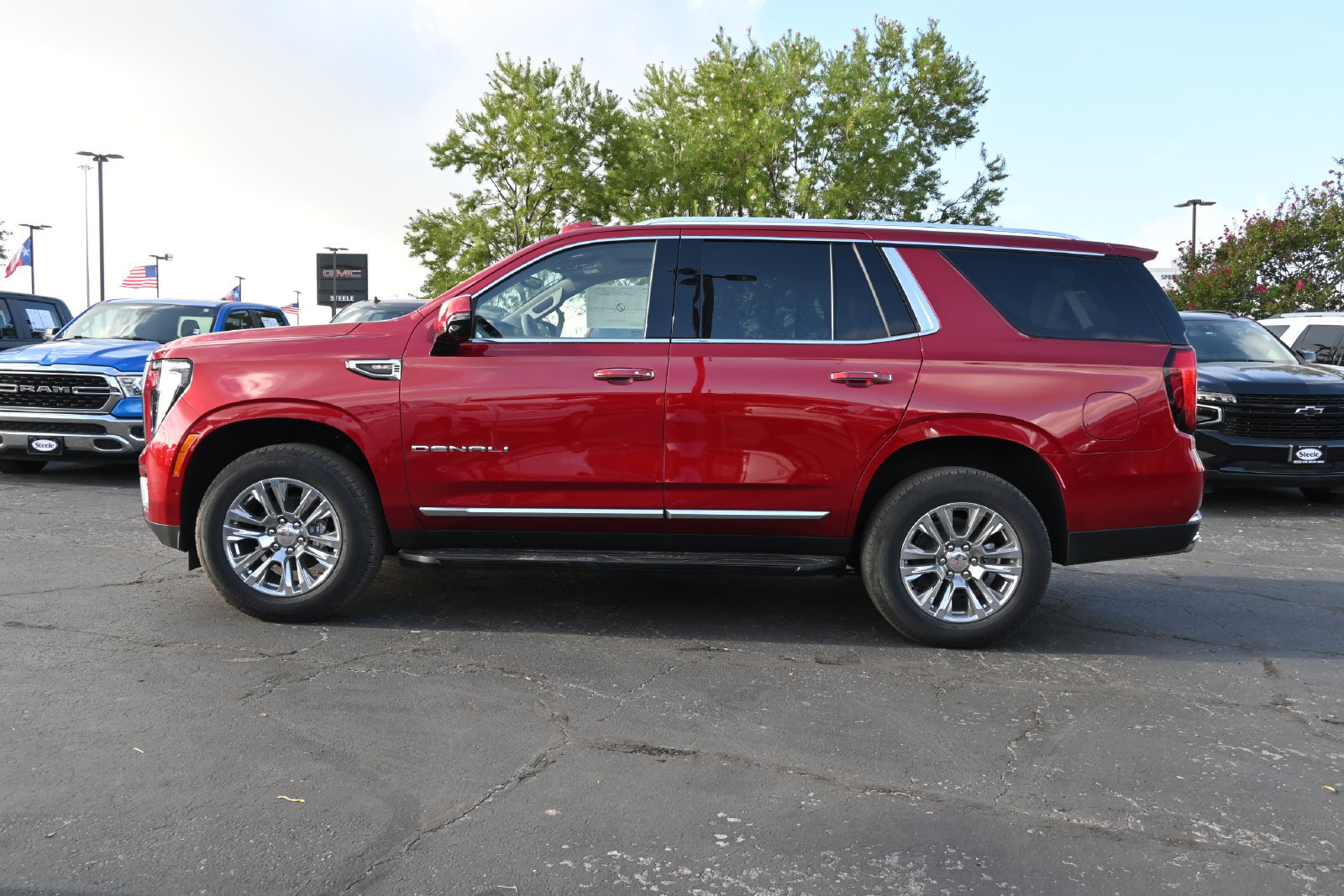 New 2026 GMC Yukon Denali w/ Advanced Technology Package RWD image 7