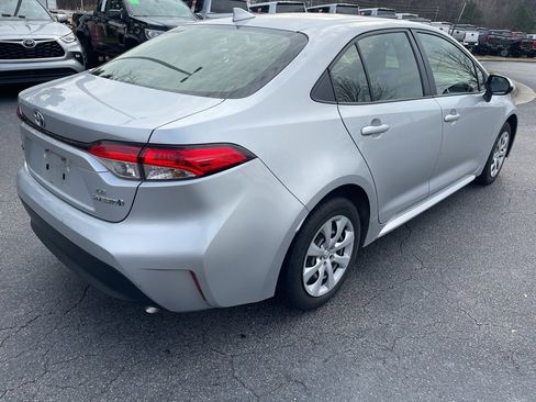 Used 2024 Toyota Corolla LE image 5