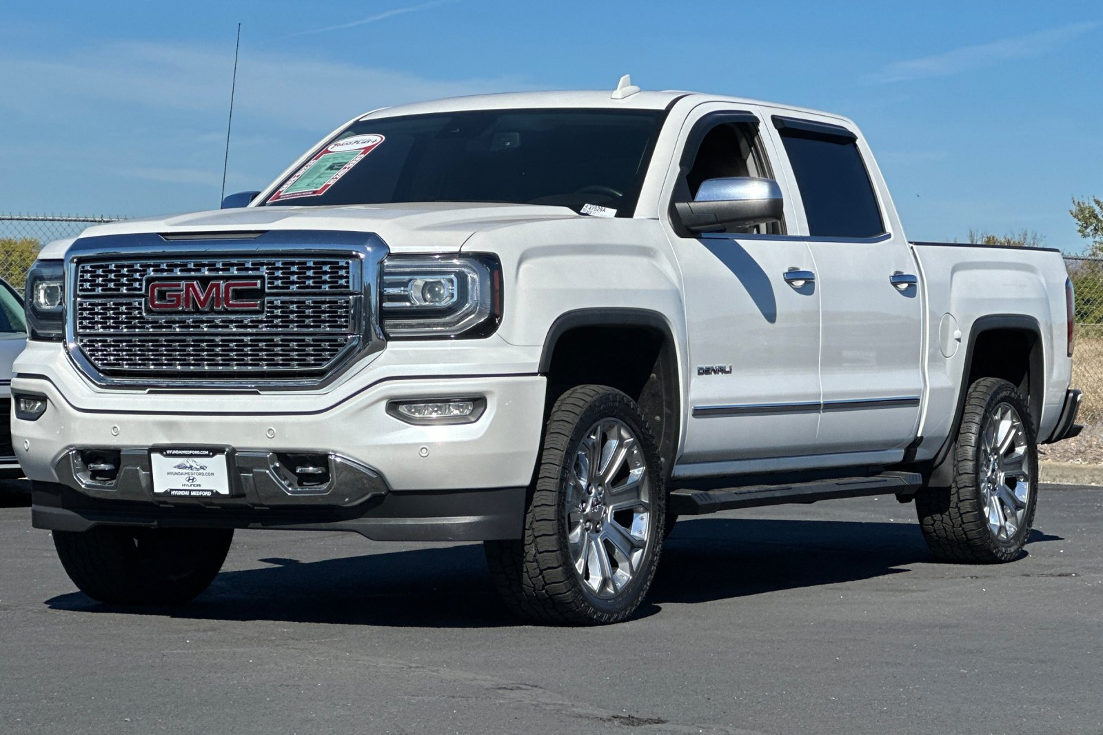 Used 2018 GMC Sierra 1500 Denali w/ Denali Ultimate Package AWD/4WD image 8