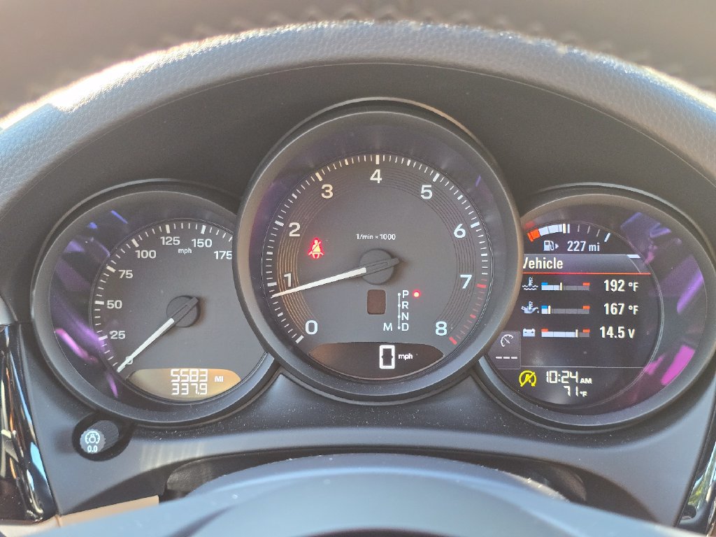 Certified 2026 Porsche Macan AWD/4WD image 21
