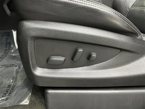 Used 2018 GMC Sierra 1500 Denali w/ Denali Ultimate Package image 10