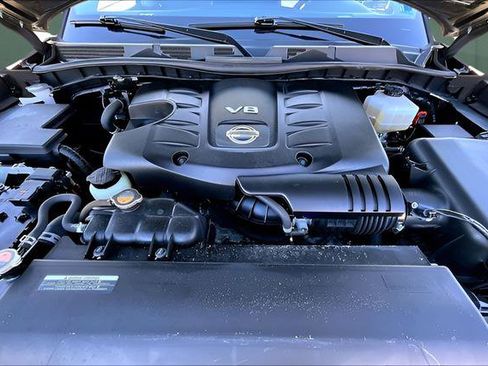 Used 2023 Nissan Armada SL w/ Captain's Chairs Package image 12