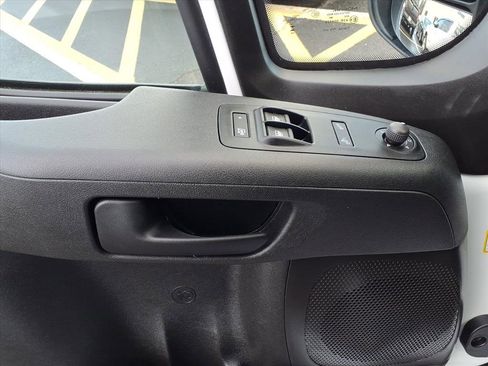 Used 2025 RAM ProMaster 3500 w/ Convenience Group image 4