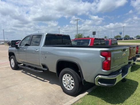 Used 2024 Chevrolet Silverado 2500 LTZ w/ LTZ Convenience Package image 5