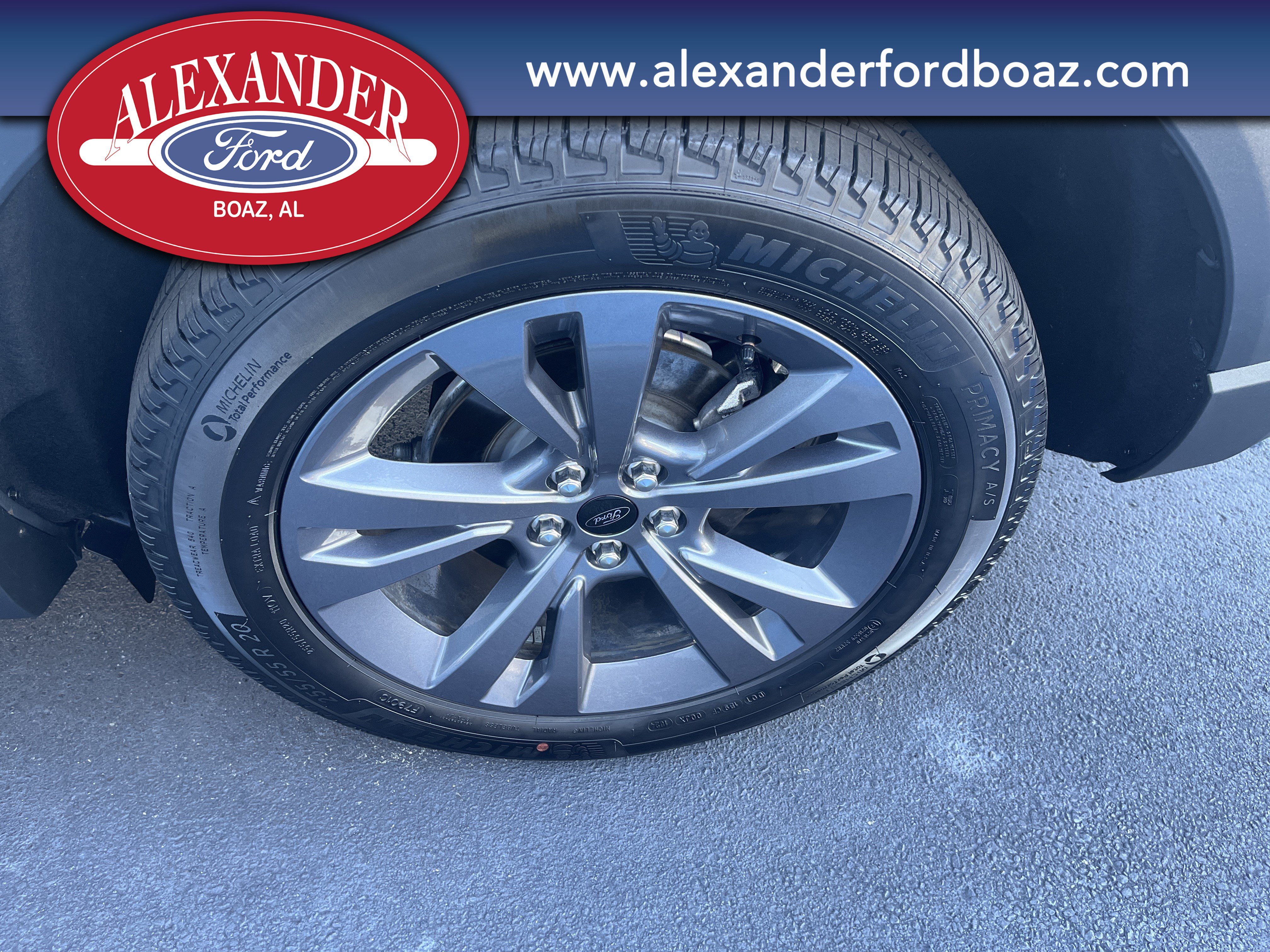 Used 2025 Ford Explorer Active w/ Active Comfort Package AWD/4WD image 8