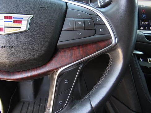 Used 2023 Cadillac XT5 Premium Luxury w/ Technology Package FWD image 26