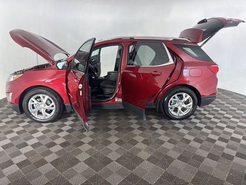 Used 2020 Chevrolet Equinox LT FWD image 11