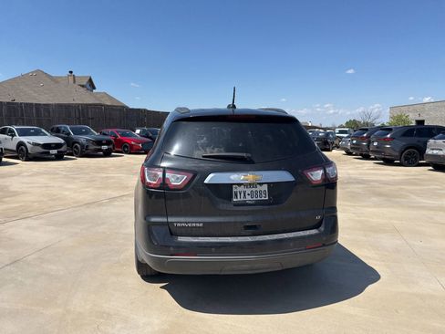 Used 2017 Chevrolet Traverse LT FWD image 14
